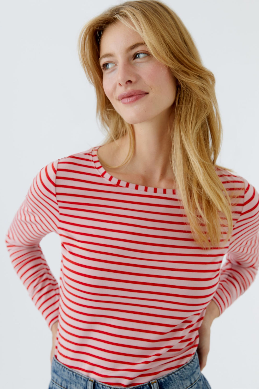 Long-sleeved striped sweater