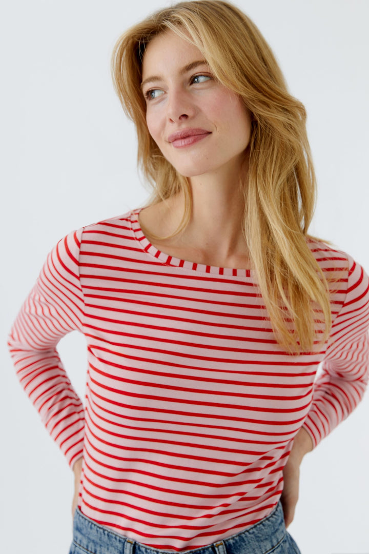 Long-sleeved striped sweater