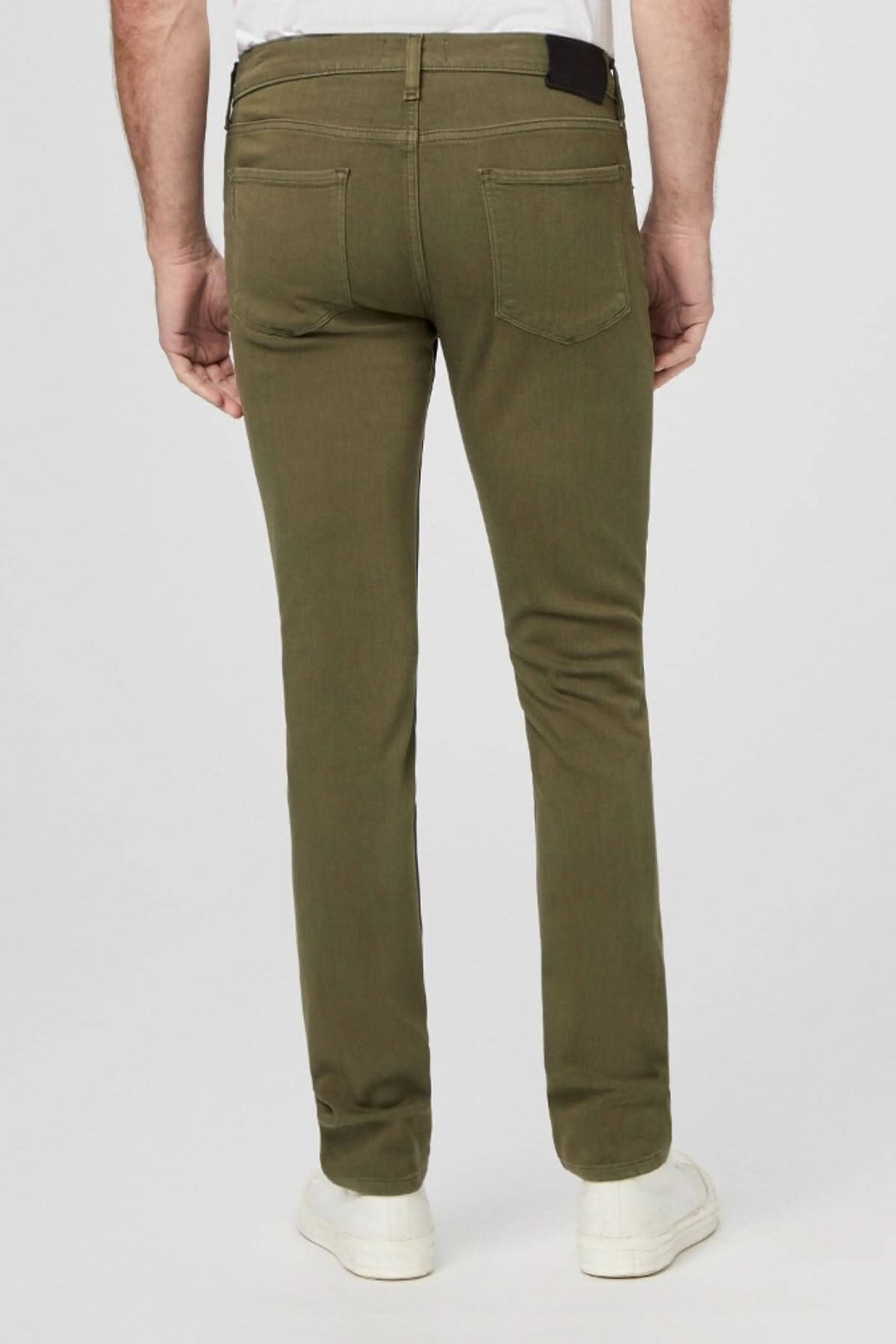 Jean Courtyard vert armée, coupe slim, dos,  fabriqué en denim TRANSCEND, confort optimal pour un usage quotidien.