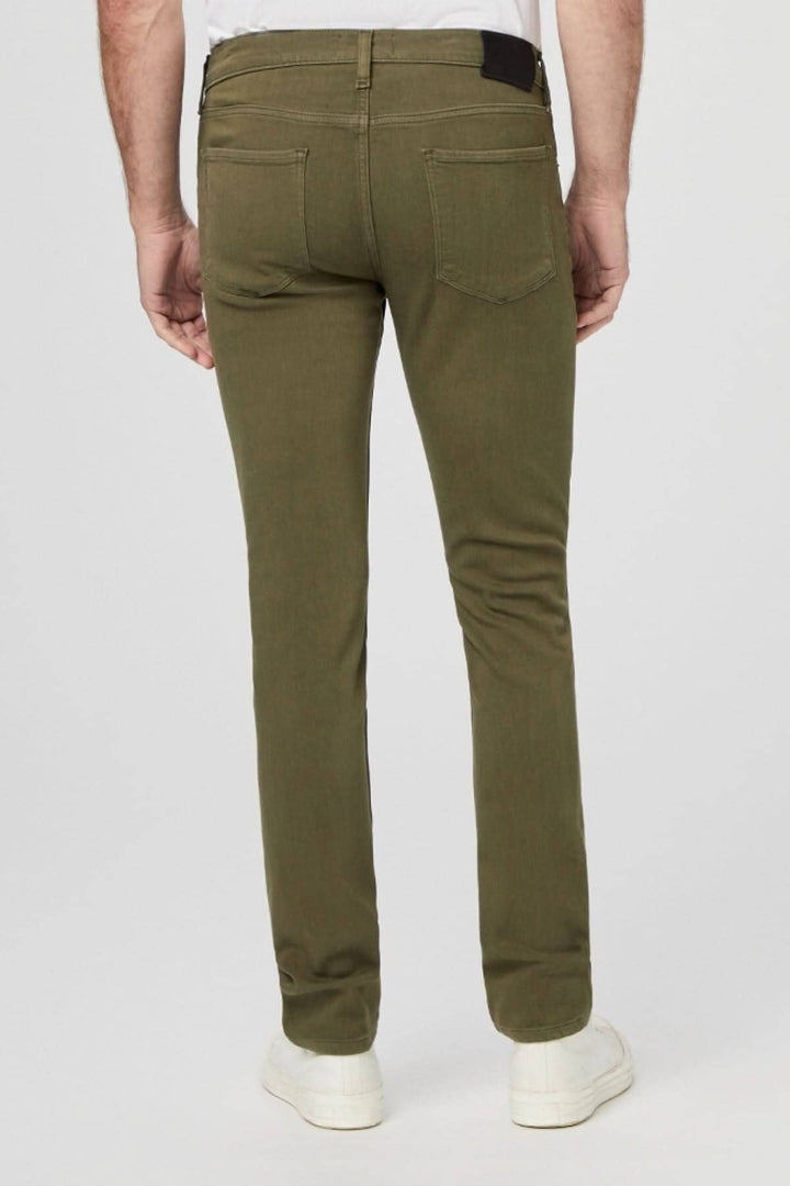 Jean Courtyard vert armée, coupe slim, dos,  fabriqué en denim TRANSCEND, confort optimal pour un usage quotidien.