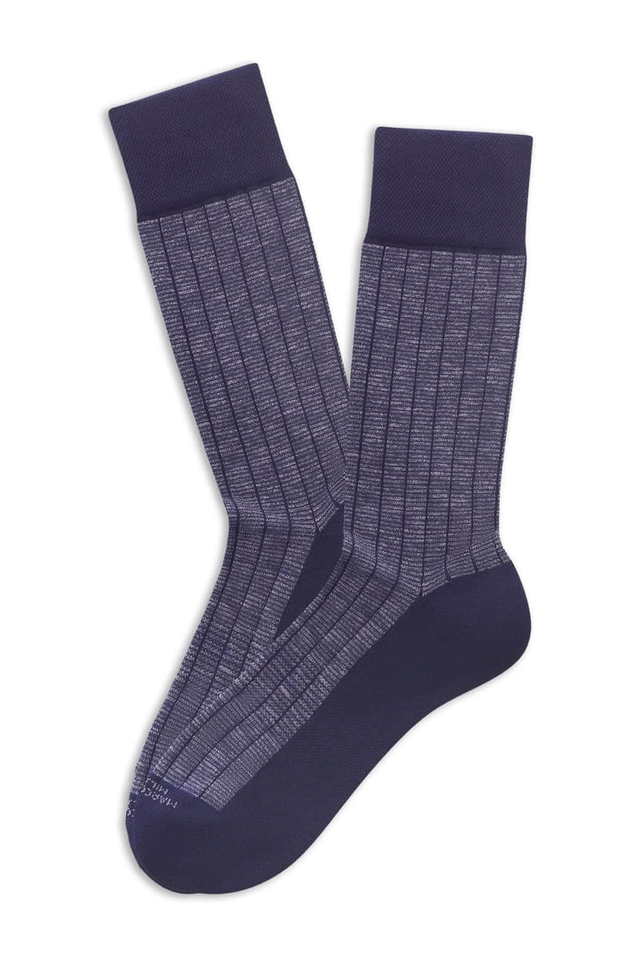 Bas côtes fines en maille texturée élégante et confortable, idéal pour un style quotidien raffiné.
