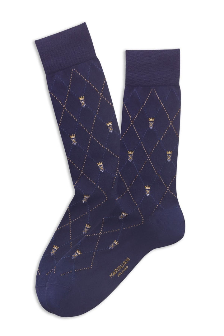 Bas motif losanges avec couronnes, élégants et raffinés, complètent le style avec confort et sophistication. Parfaits pour un look distingué.