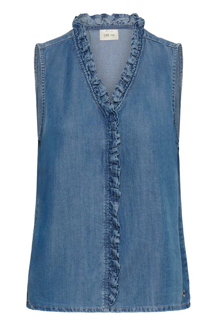 Blouse Molly en denim léger sans manches avec détail volanté, coupe fluide et encolure en V, idéale pour un look décontracté.