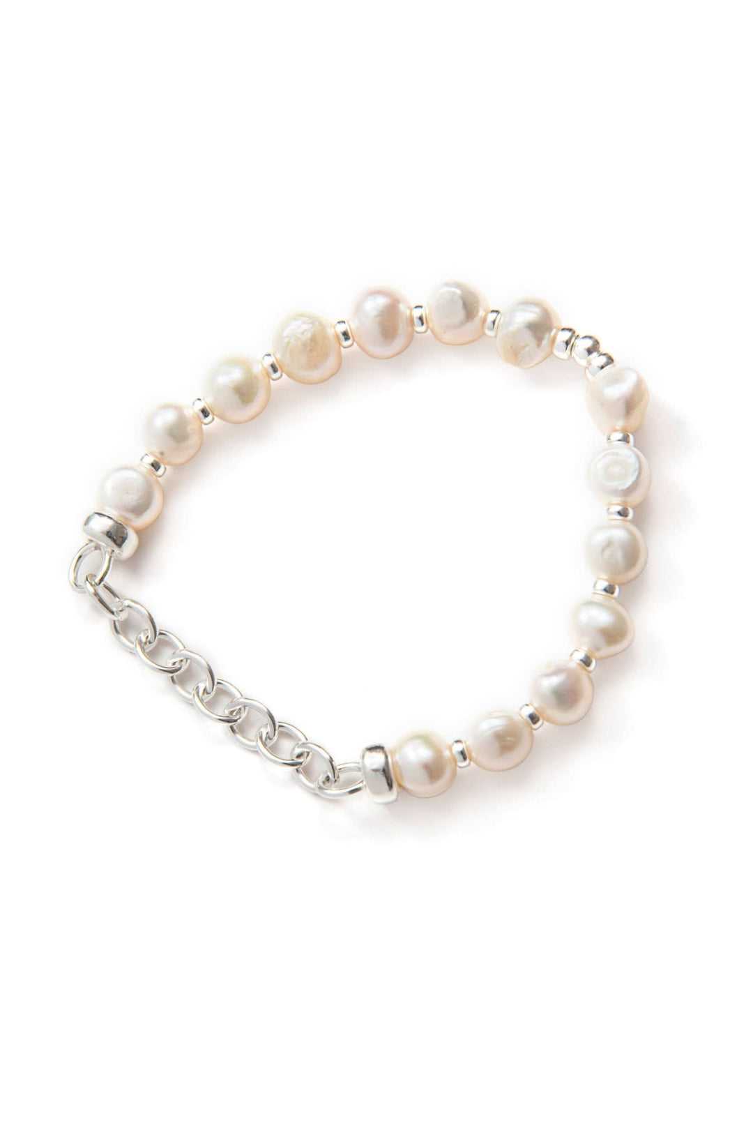 Bracelet argent avec perles d'eau douce, fusion d'audace et d'élégance, collection Not So Quiet.