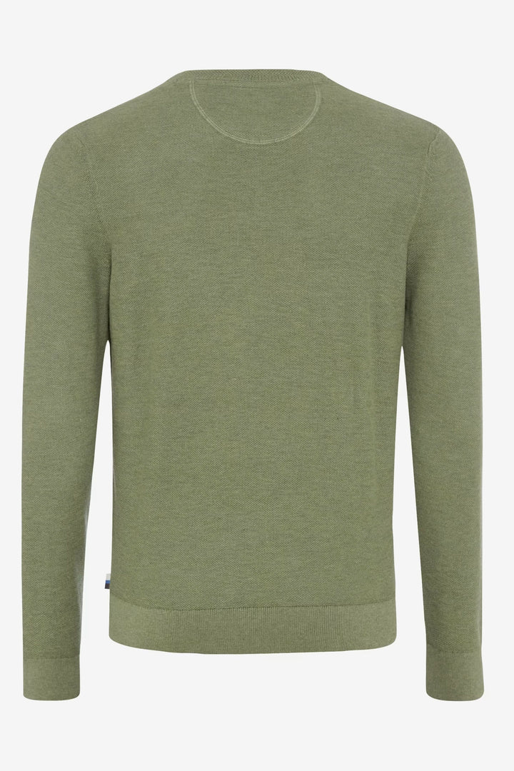 Chandail Rick à col rond, maille fine, coupe classique, couleur vert olive, idéal pour un style sobre et élégant.
