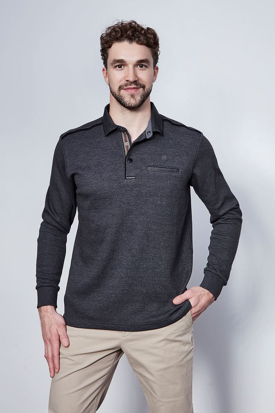 Chandail à col polo et patte boutonnée