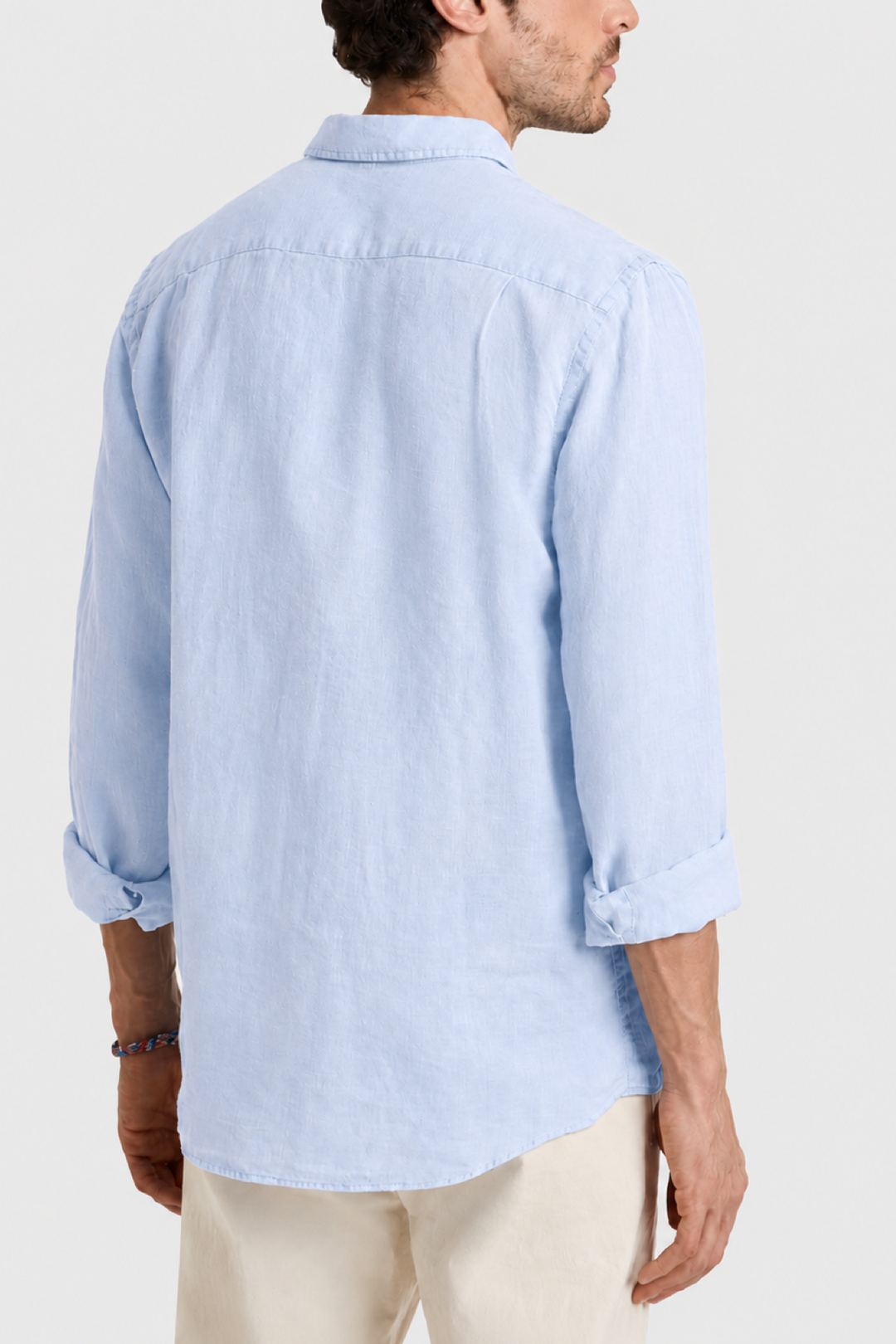 Linen shirt with a chest pocket