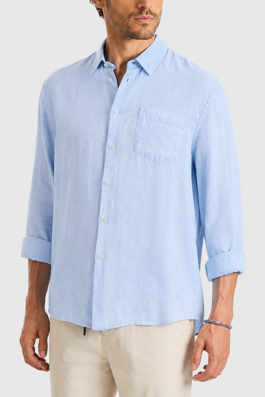 Linen shirt with a chest pocket