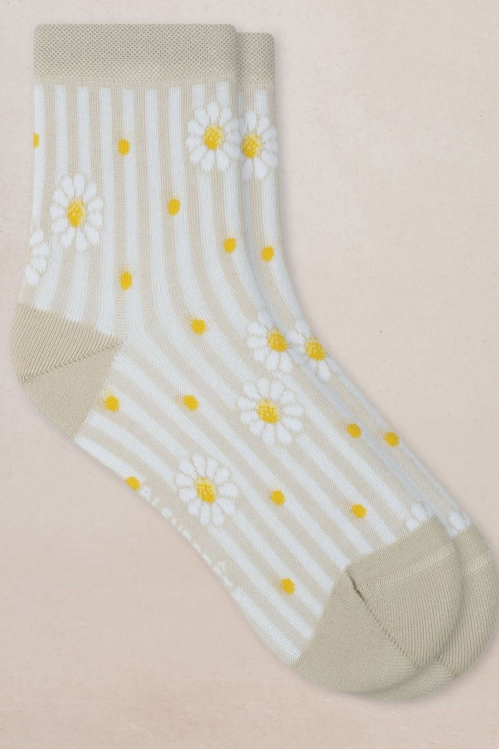 Chaussettes courtes à rayures blanches et jaunes avec motifs de marguerites, en coton mercerisé de haute qualité.