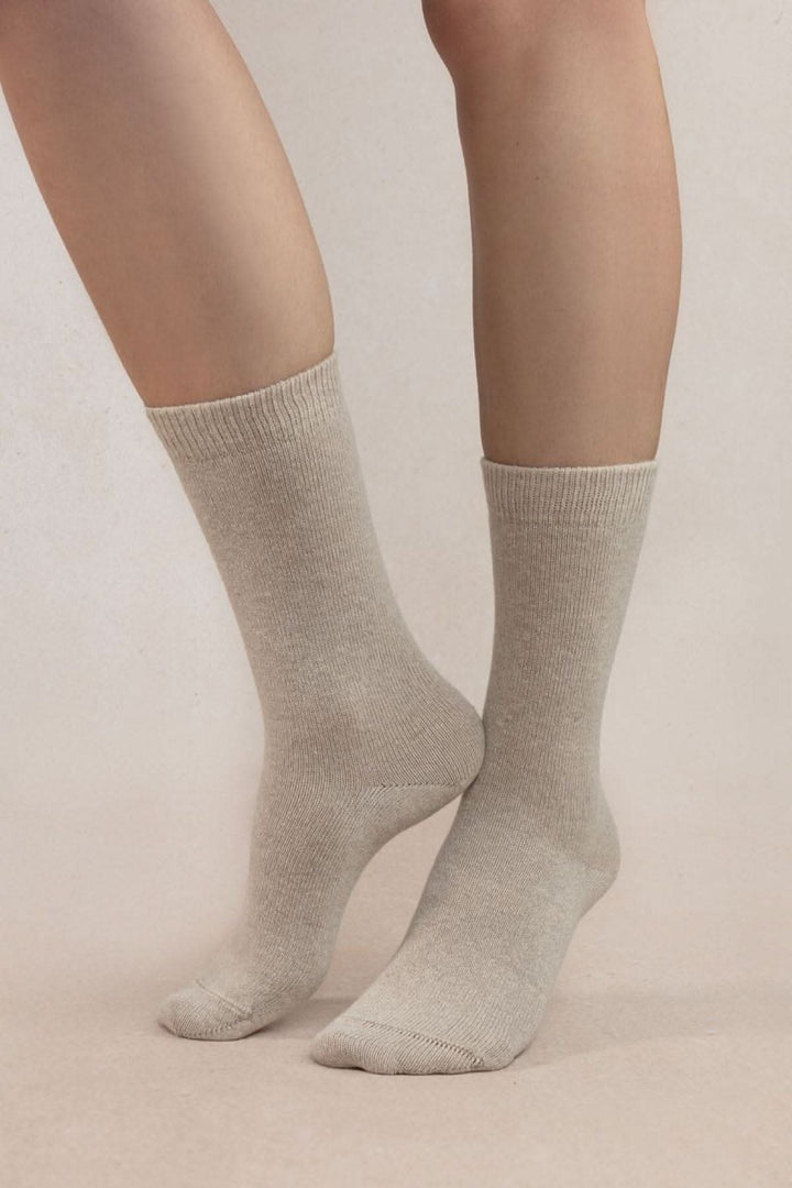 Chaussettes en cachemire unies, confortables et douces pour l'automne-hiver, couleur tendance.
