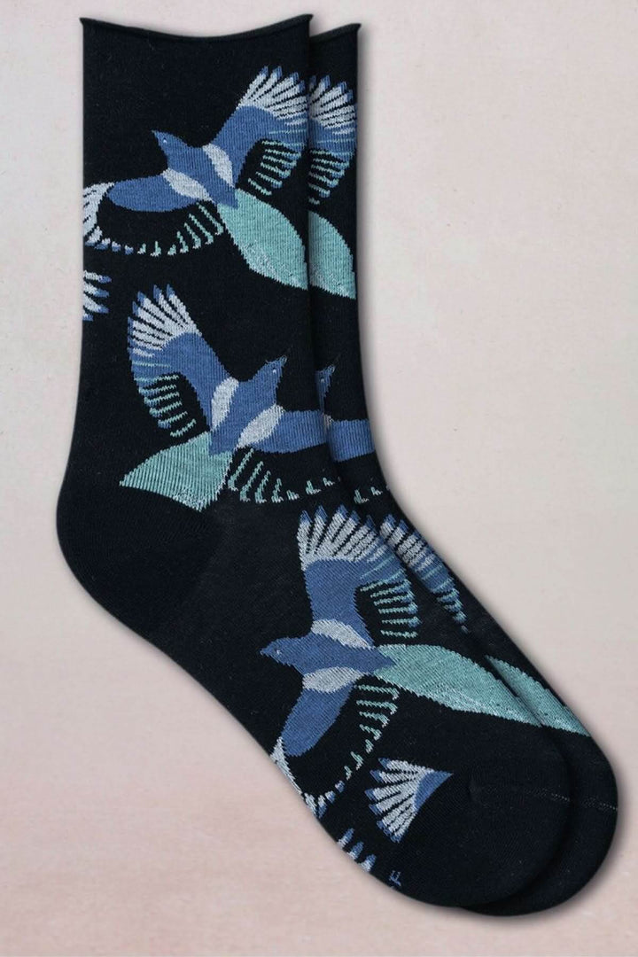 Chaussettes à motif d’oiseaux colorées en coton doux, élégantes et confortables, idéale pour ajouter une touche poétique à votre tenue.