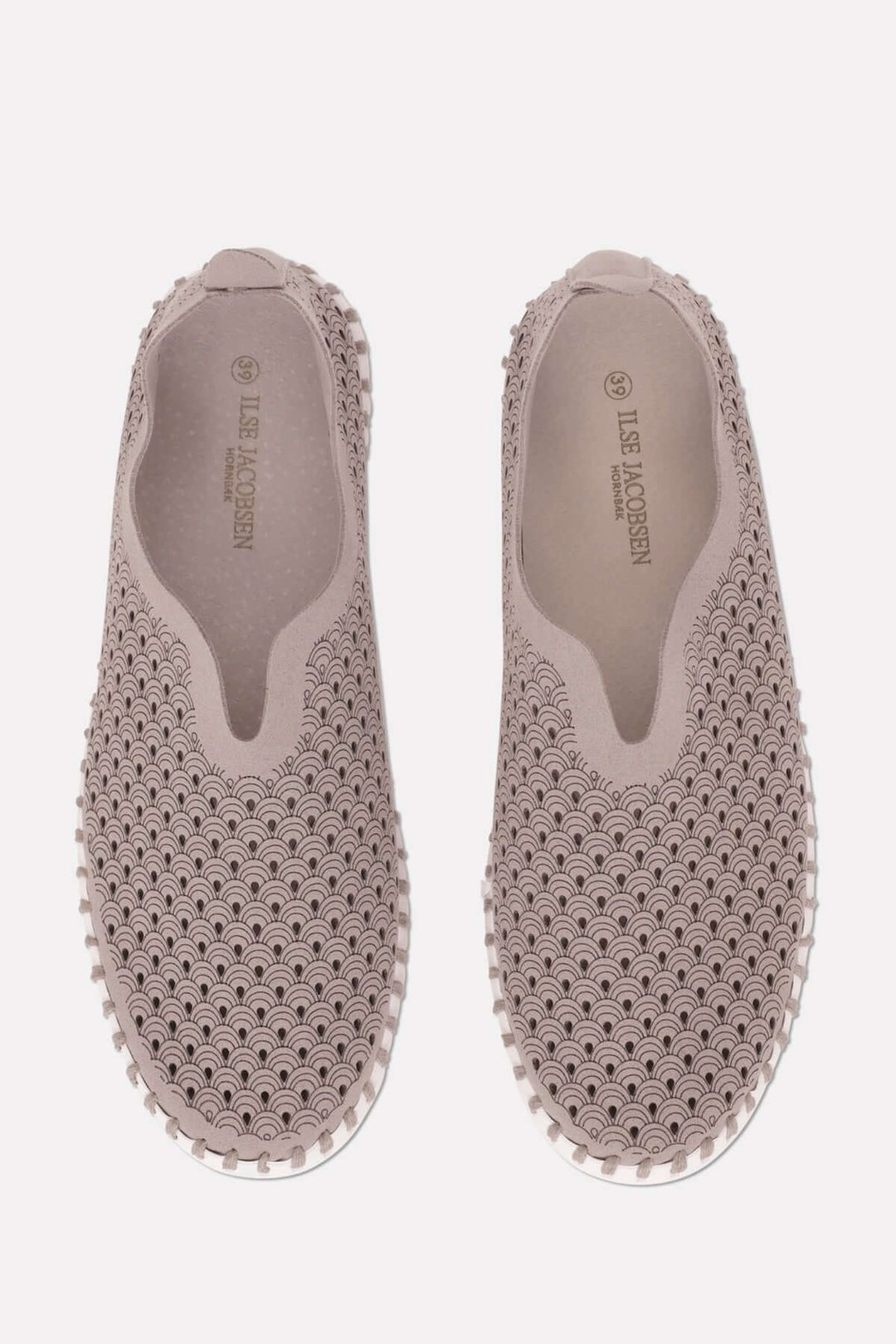 Chaussures tulipe légères Ilse Jacobsen en microfibre recyclée avec motif découpé au laser.