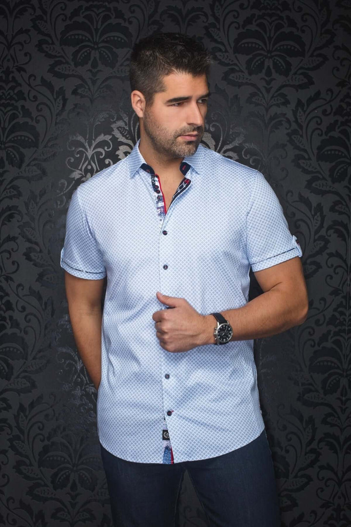 Chemise Terrano à manches courtes, motif géométrique, coupe ajustée, style élégant et décontracté.