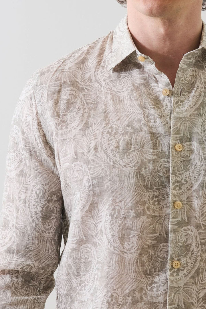 Chemise en lin à motif paisley