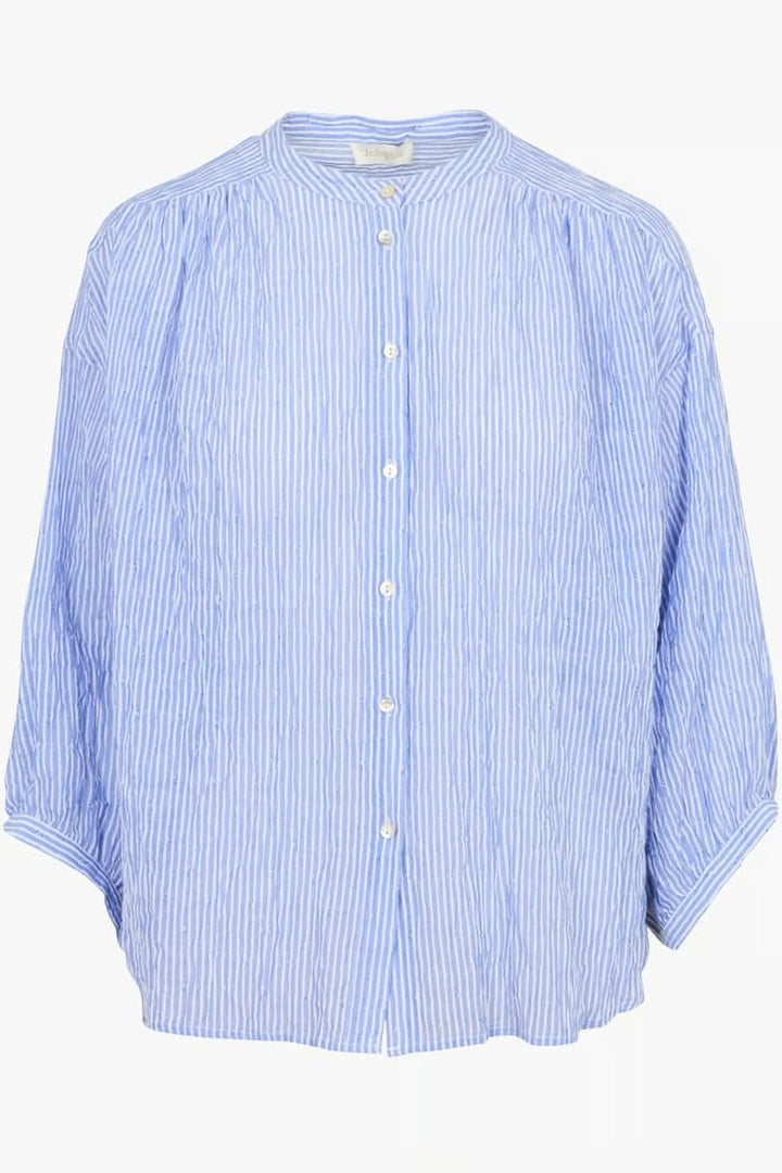 Chemise intemporel bleue à rayures avec poignets et manches longues, idéale pour un look à la fois élégant et décontracté.