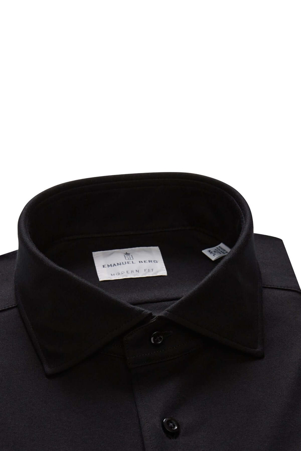 Chemise élégante noire avec col classique et patte de boutonnage, idéale pour les occasions formelles.