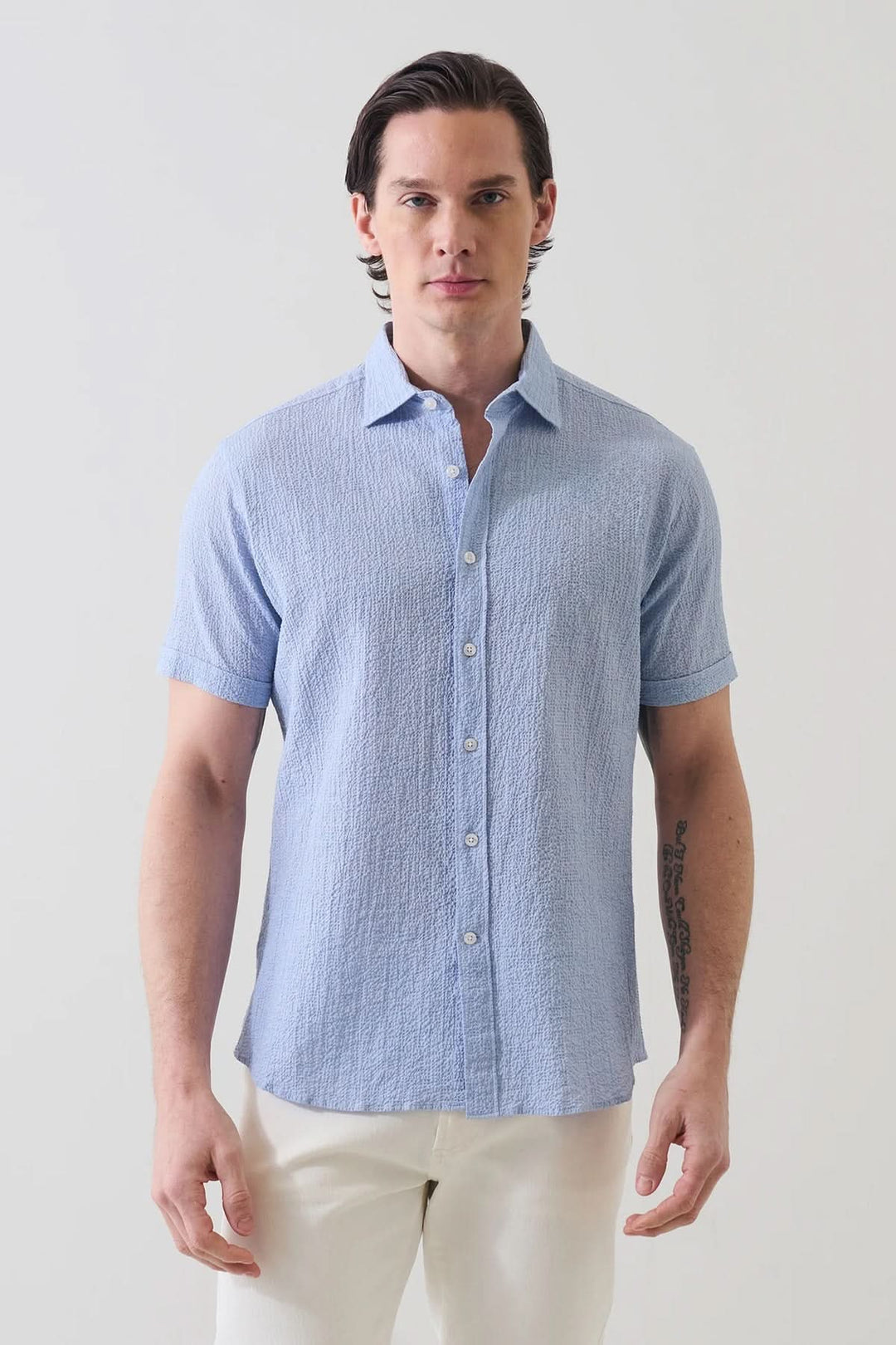 Short-sleeve shirt in stretch seersucker