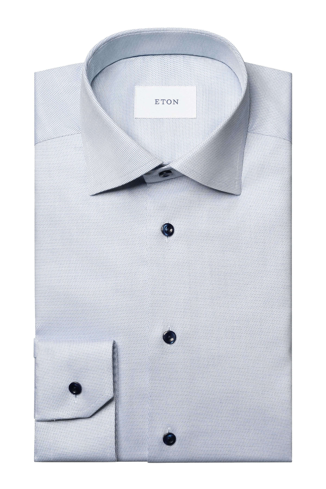 Chemise Eton à motif discret, col ouvert, coupe ajustée pour élégance moderne et confort au travail.
