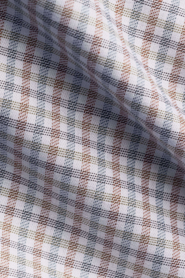Tissu de chemise à motif micro-carreaux, élégant et polyvalent, idéal pour des tenues modernes et raffinées.