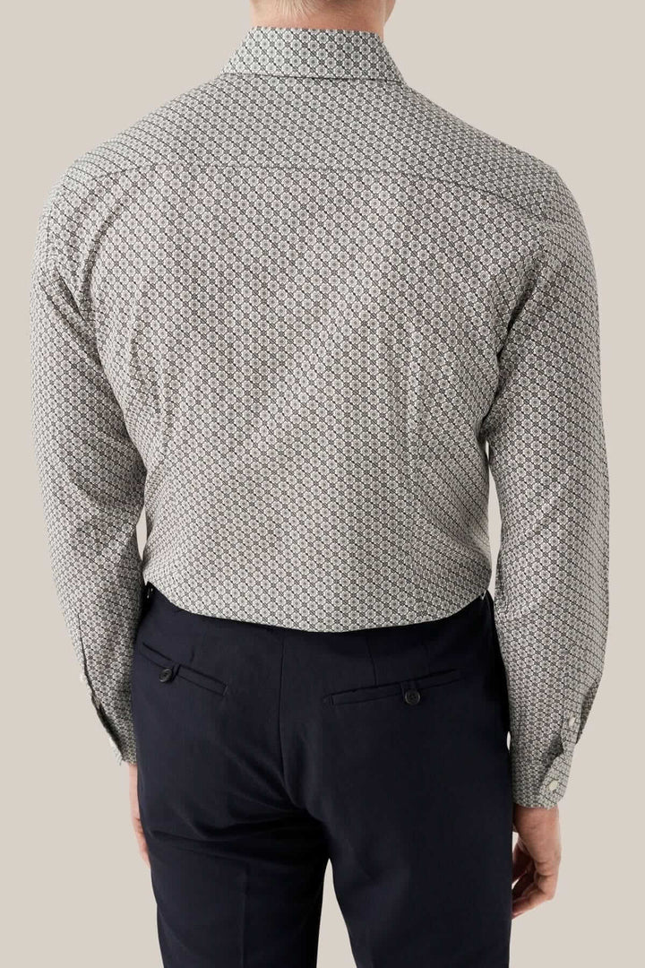 Vue arrière de la chemise à imprimé mosaïque casino, col classique et coupe ajustée, parfaite pour un look élégant.