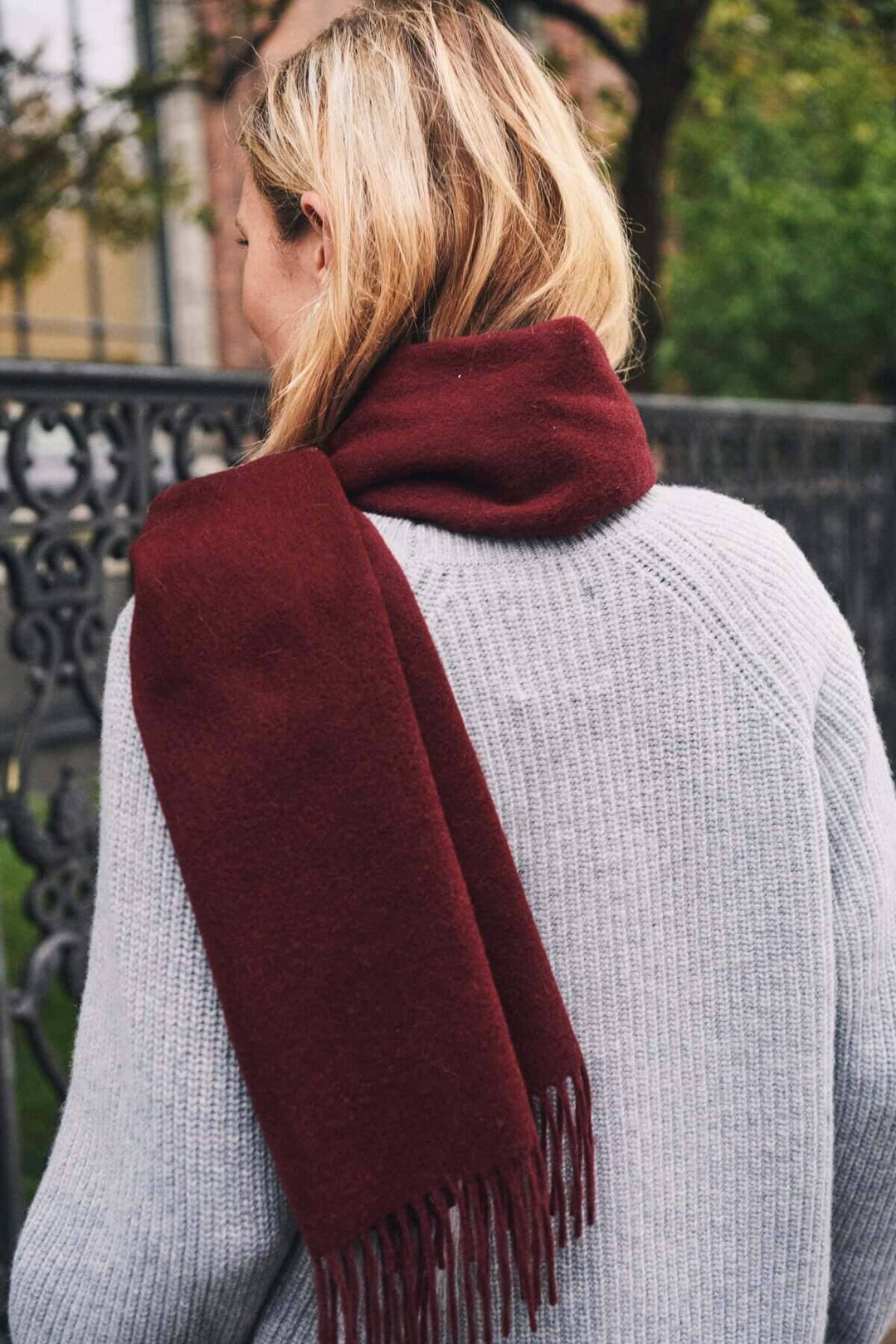 Kitha wool scarf