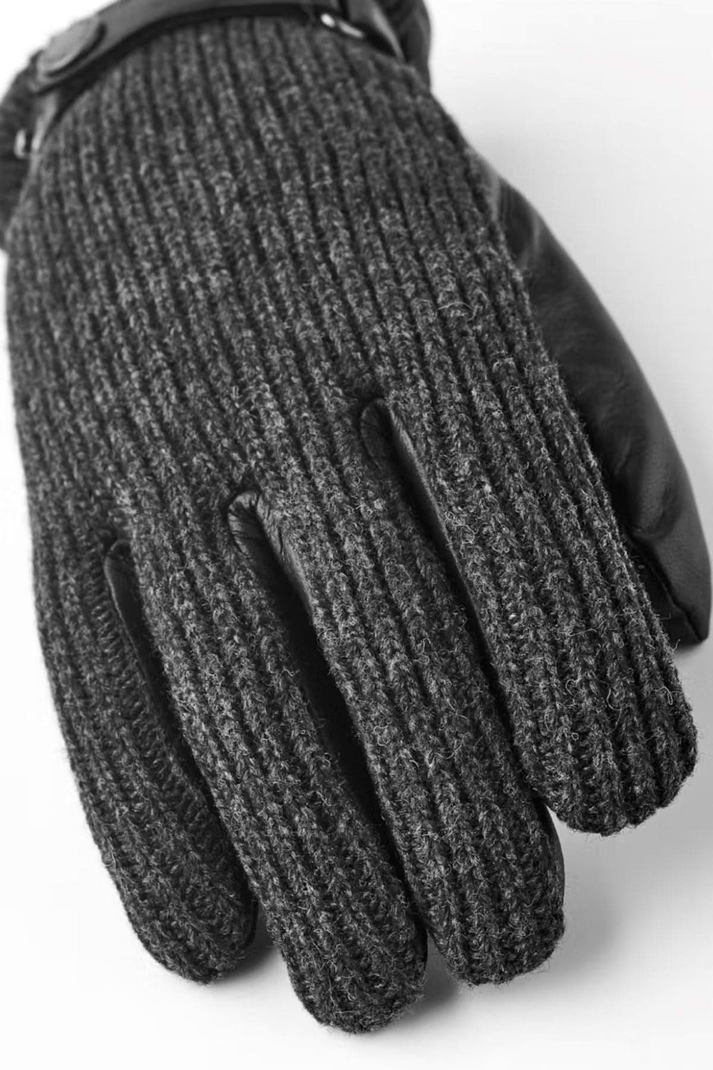 Gants de cuir Christopher avec revers tricoté gris, en peau de mouton italienne pour un style décontracté.