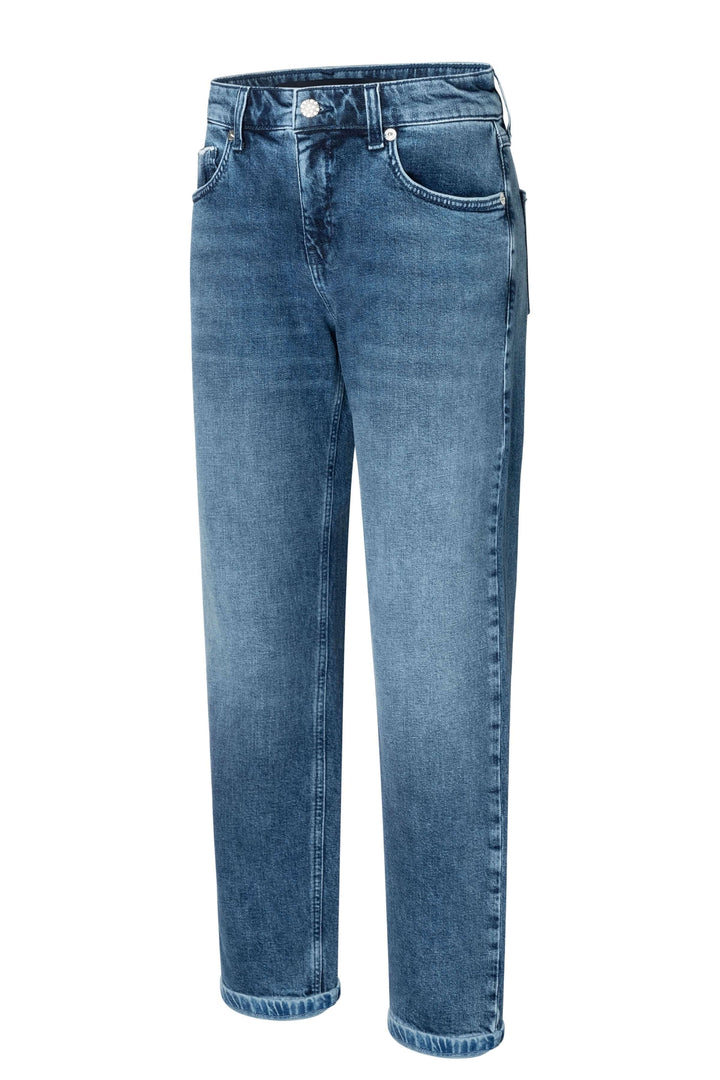 Jean droit en denim bleu, coupe intemporelle, cinq poches, parfait pour un look décontracté ou élégant.