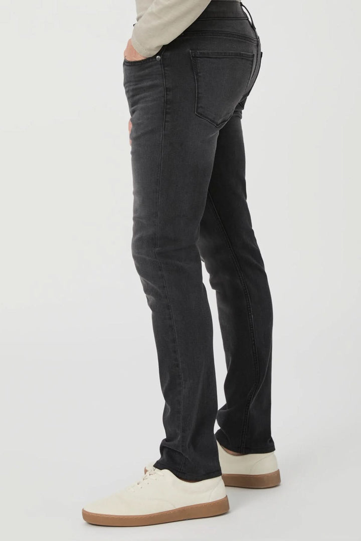 Jean slim Lennox gris-noir délavé, coupe ajustée et confortable en denim TRANSCEND.