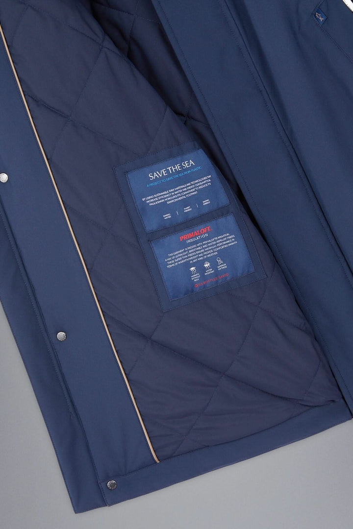 Doublure intérieure du manteau d'hiver Primaloft bleu marine avec étiquette Save the Sea.