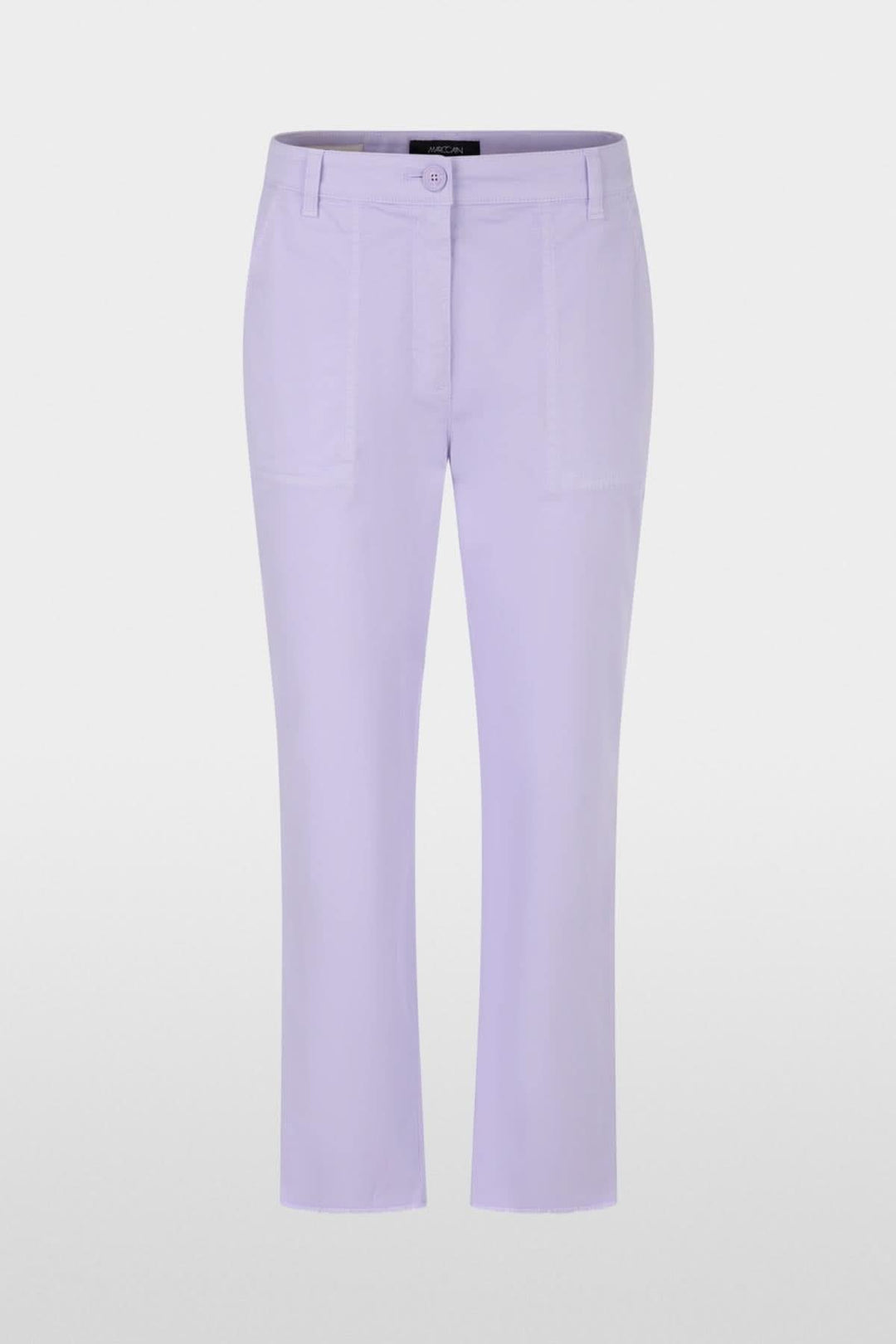 Pantalon Franca en coton léger, couleur lavande, avec coupe féminine 7/8 et ourlet effiloché.