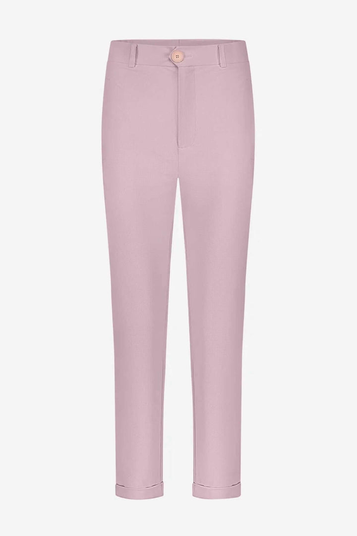 Pantalon Lena rose pâle, coupe 7/8e, taille haute, jambe fuselée, confortable et moderne.