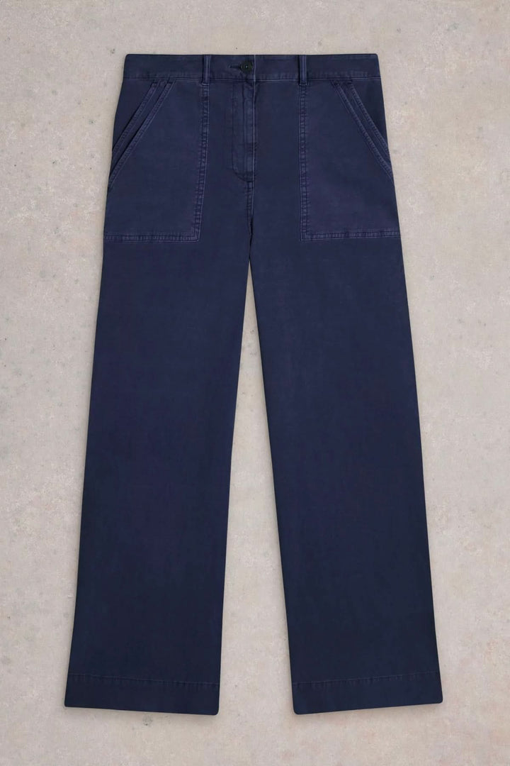 Pantalon ample bleu marine à taille haute avec coupe large et élégante, idéal pour un look moderne et polyvalent, tissu doux et structuré.