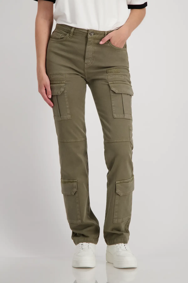 Pantalon cargo kaki avec poches, coupe droite et tissu stretch, parfait pour un look décontracté.