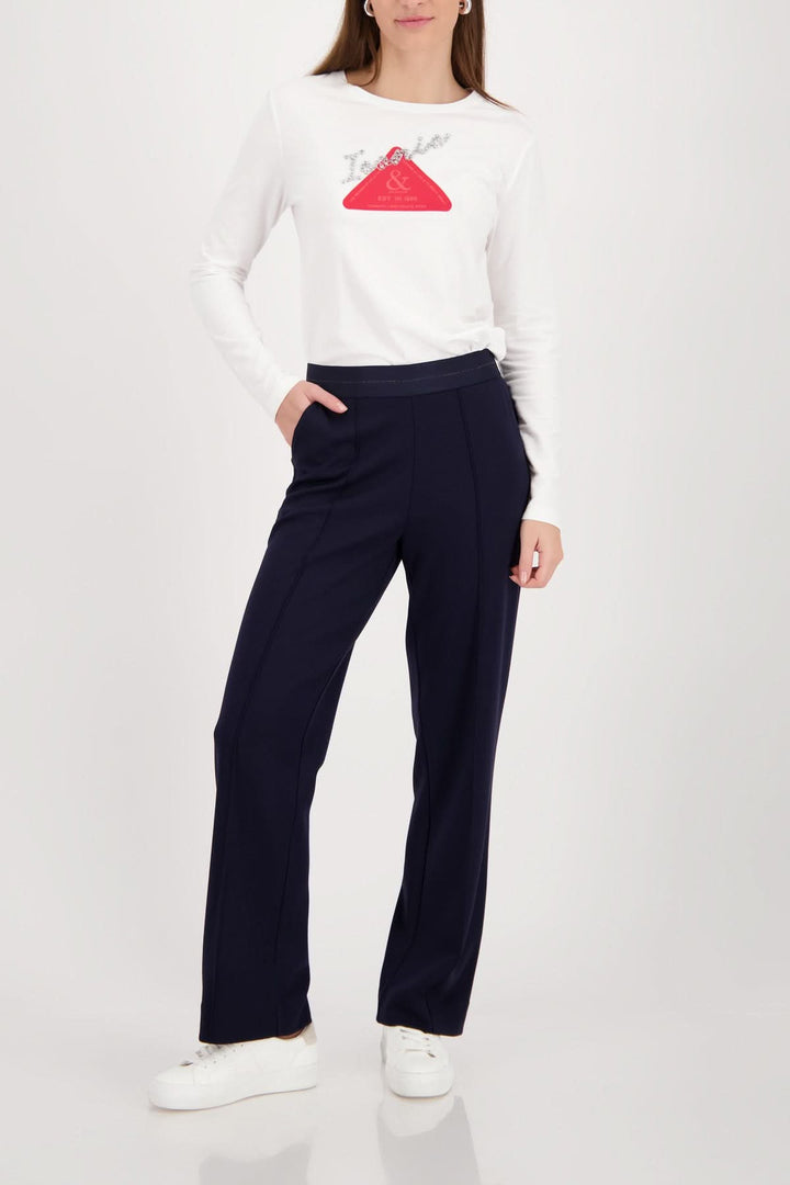 Pantalon habillé à plis droits pour une silhouette élégante, idéal pour tenues professionnelles ou habillées. Décris moi le produit en français.
