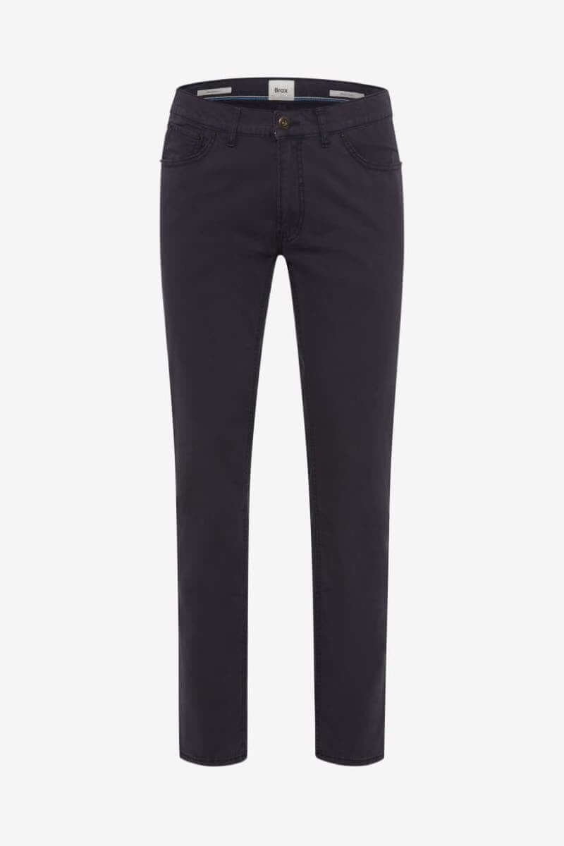 Pantalon marathon homme slim en tissu exclusif avec finitions en similicuir et clous décoratifs, couleur noire.