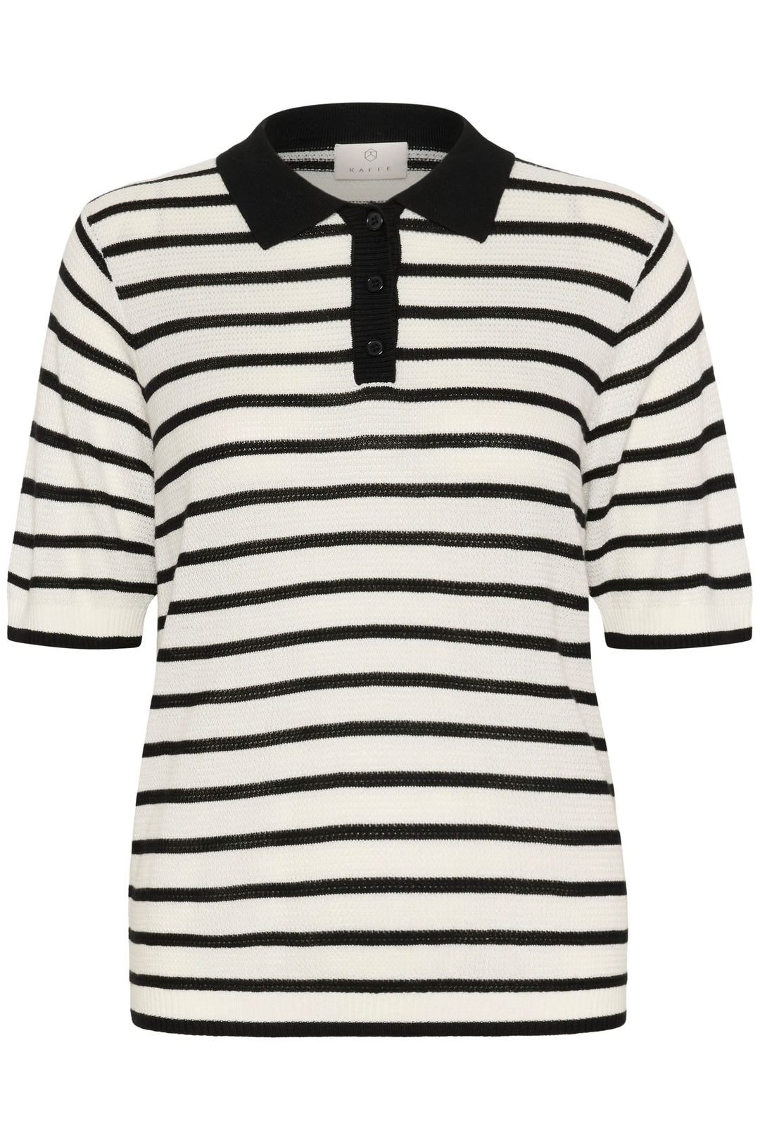 Polo Amalia en maille rayée noire et blanche avec col contrastant et patte de boutonnage à quatre boutons.