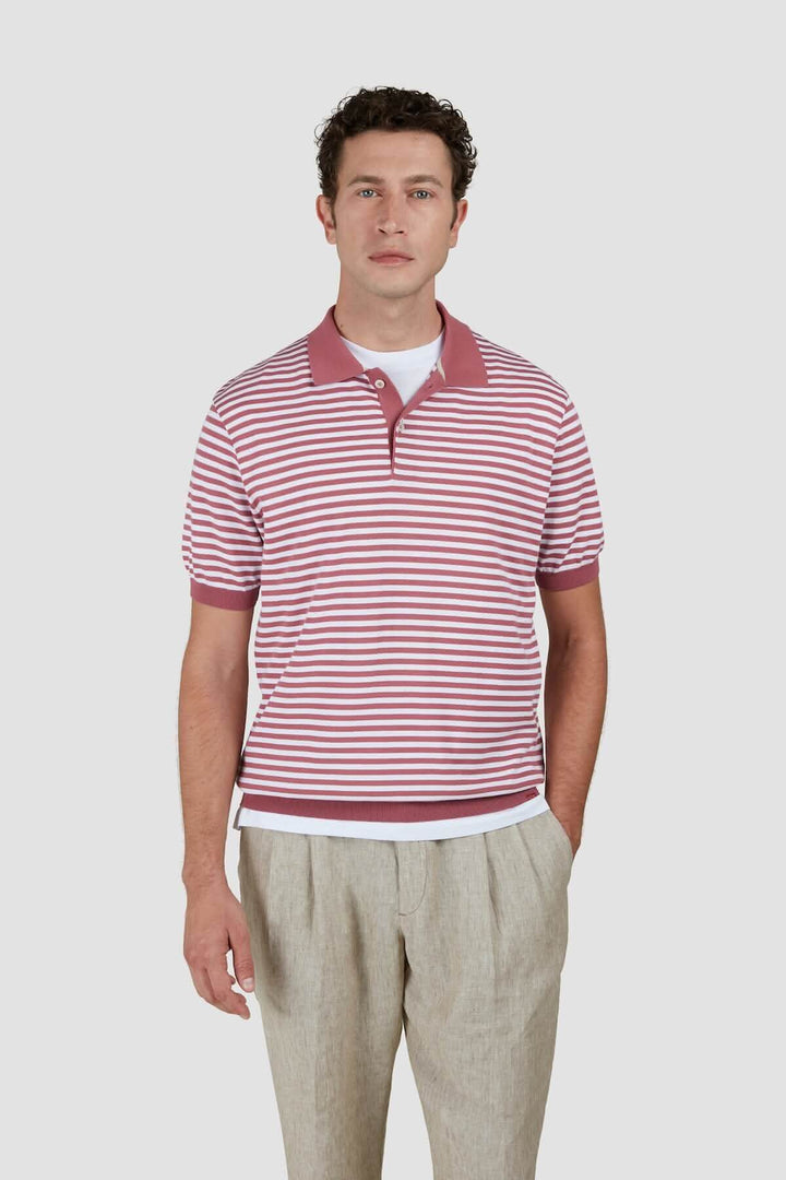 Polo en coton bicolore à rayures avec col contrasté, modèle élégant et décontracté pour l'été.