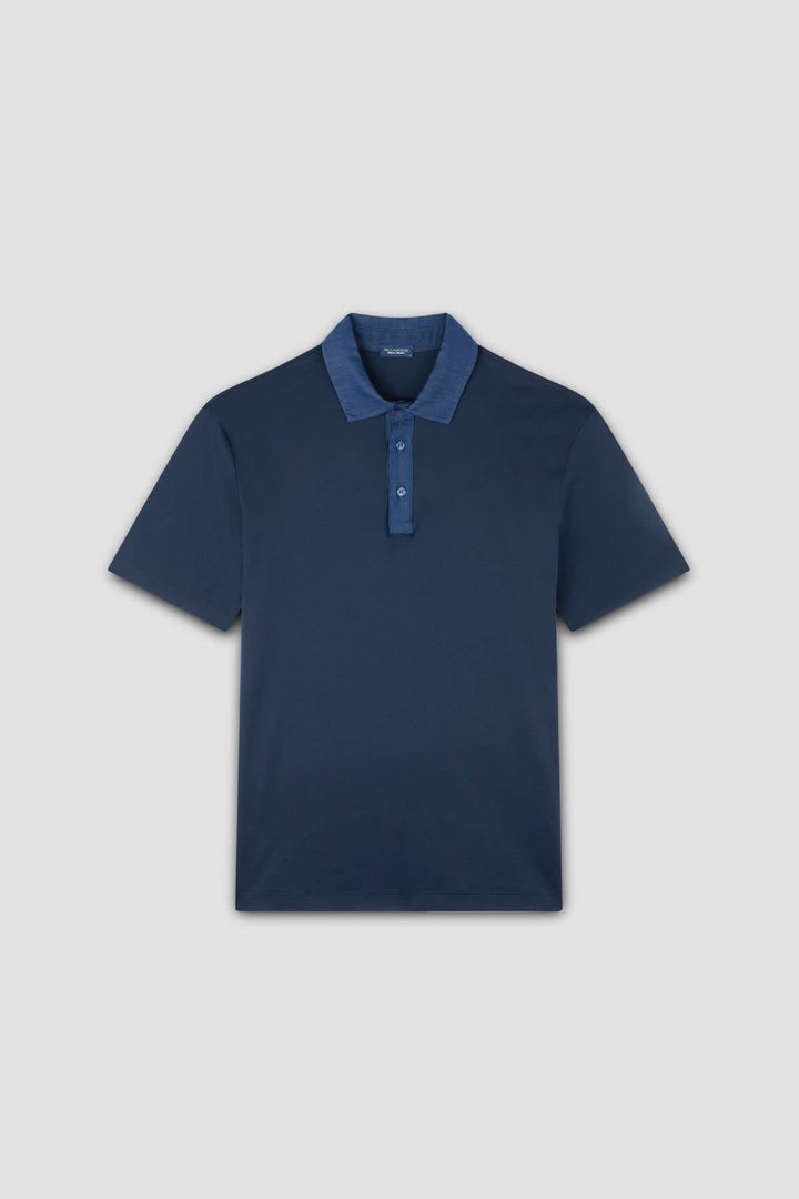 Polo marine en coton avec col contrastant en denim, style moderne et élégant, coupe régulière.