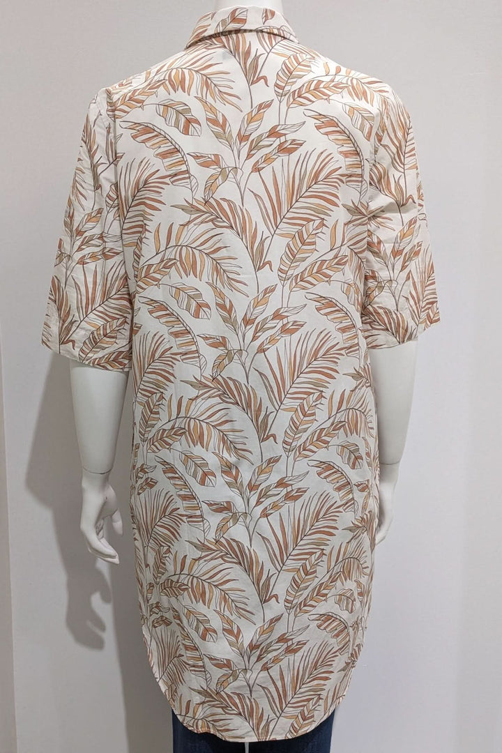 Robe imprimée LEONIE à motif de feuilles brun et blanc, coupe droite, vue de dos