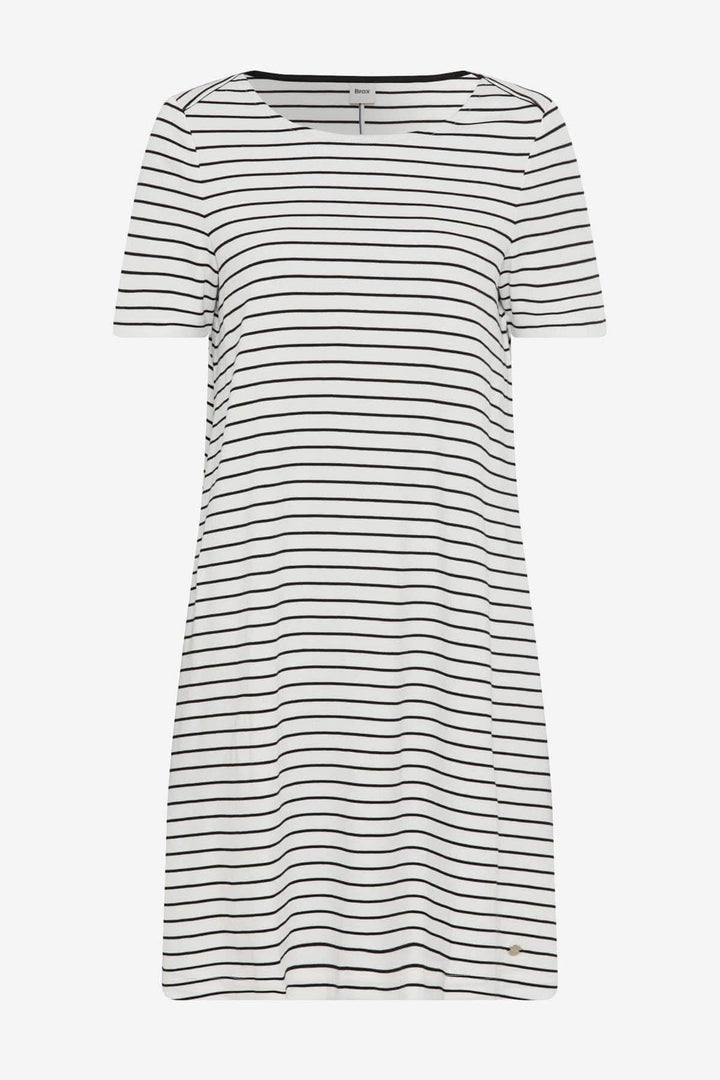 Robe rayée GRACE pour femme, coupe ajustée blanc et noir, encolure ras du cou, style moderne et maritime.