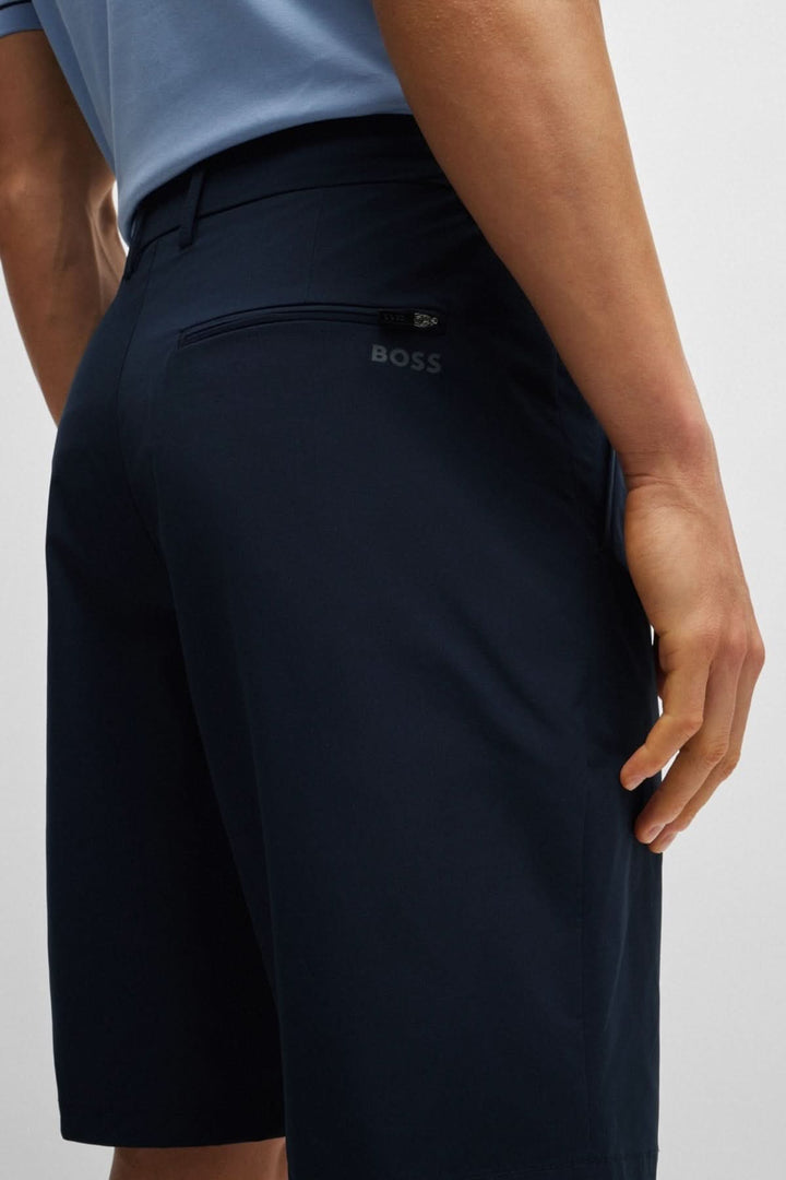 Short speedflex BOSS, coupe droite, taille élastiquée, navy, pour activités estivales.