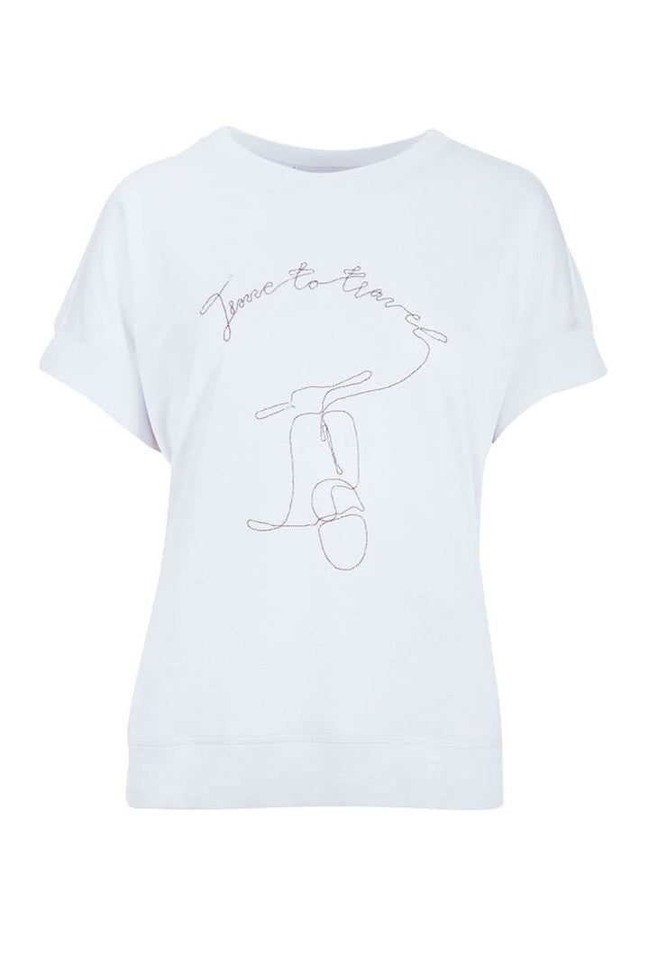 T-shirt with an artistic slogan