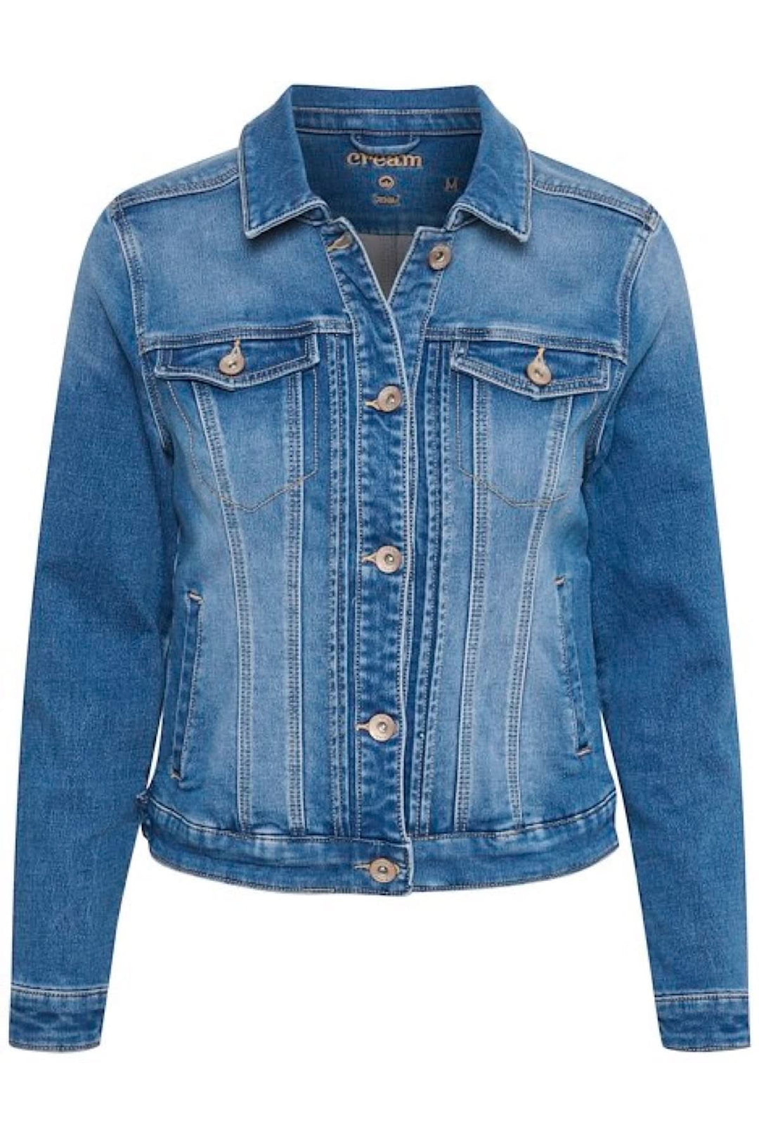 Veste en jean bleu avec quatre poches, fermeture à boutons, coupe féminine, manches longues.