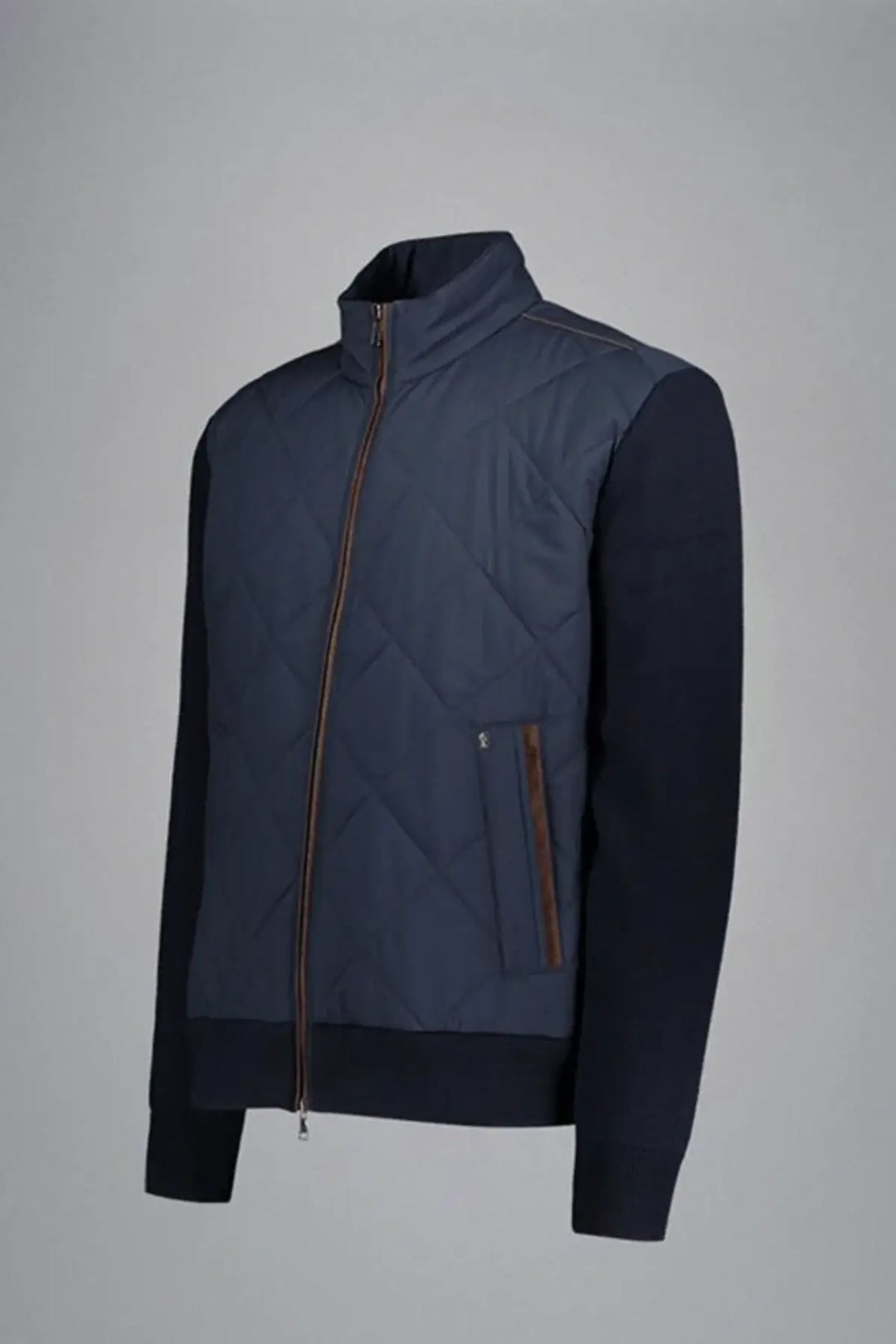 Veste en laine et nylon matelassée pour homme, design italien, fermeture zippée, détails cuir, élégance contemporaine.