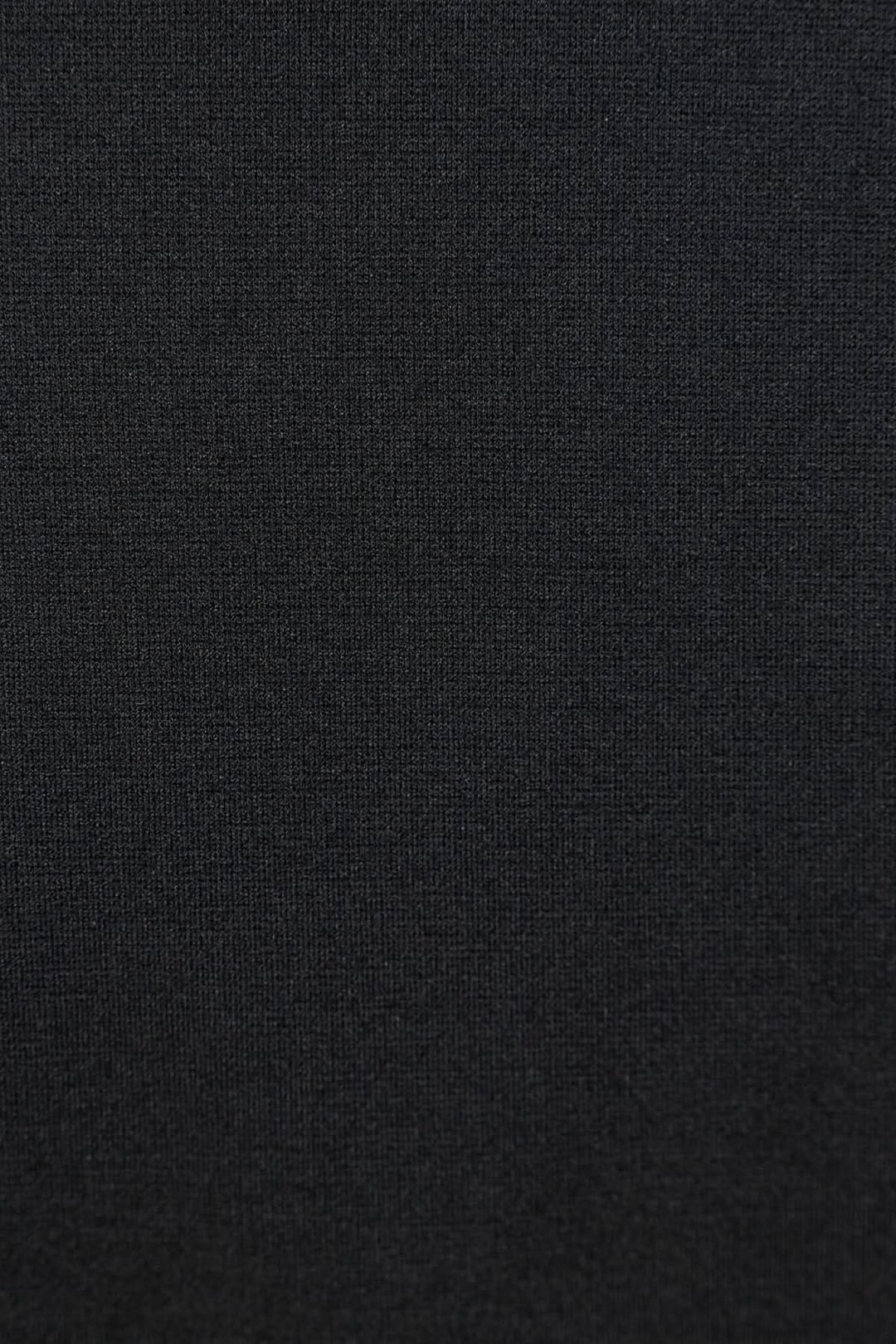 Tissu noir texturé pour le veston Cayden, offrant un aspect élégant et sophistiqué.