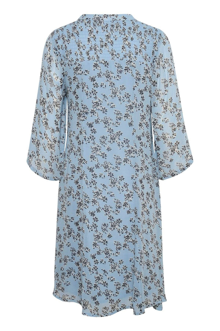 Robe fleurie Elka, coupe régulière, légère en tissu bleu avec motifs floraux, parfaite pour toutes les occasions.
