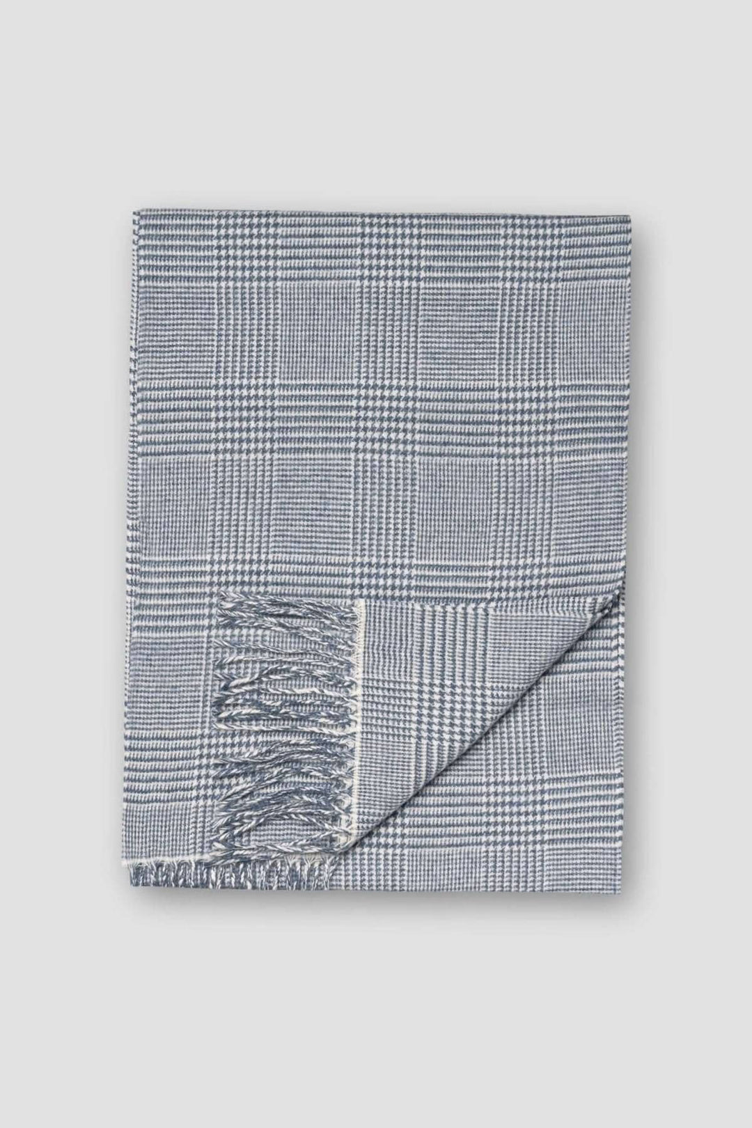 Foulard prince-de-galles à carreaux bleu pâle, élégant et polyvalent, parfait pour toutes les occasions.