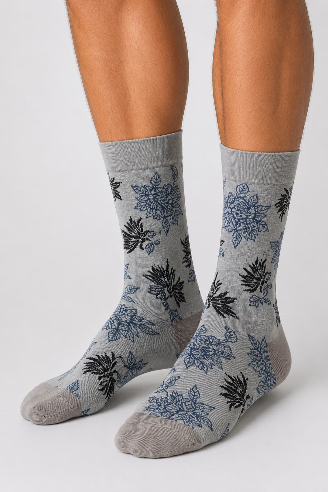 Vue de côté bas à motif floral Marcoliani pour homme en modal noir - Valérie Simon
