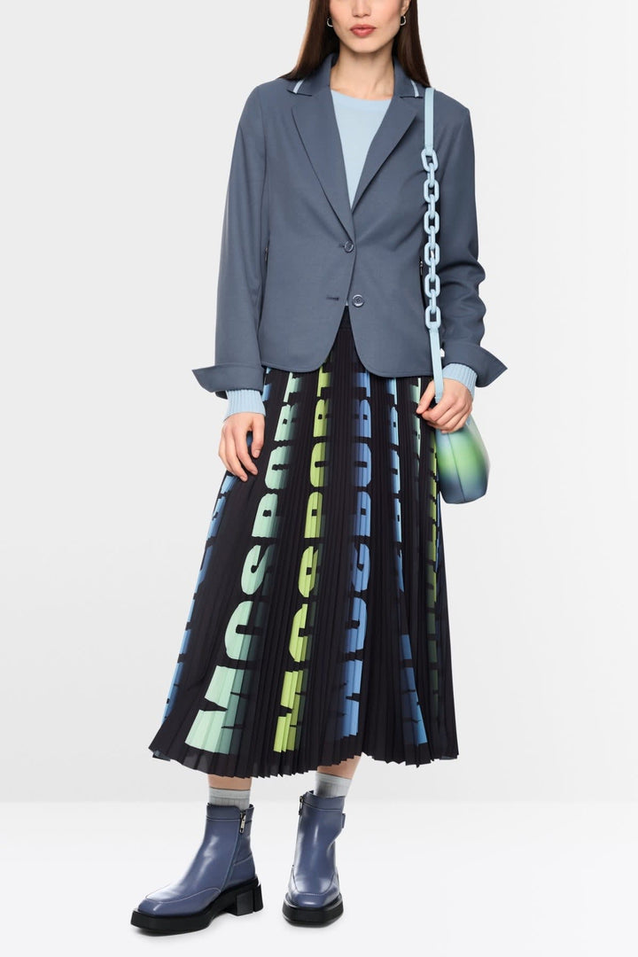 Side view of a black Marc Cain women&