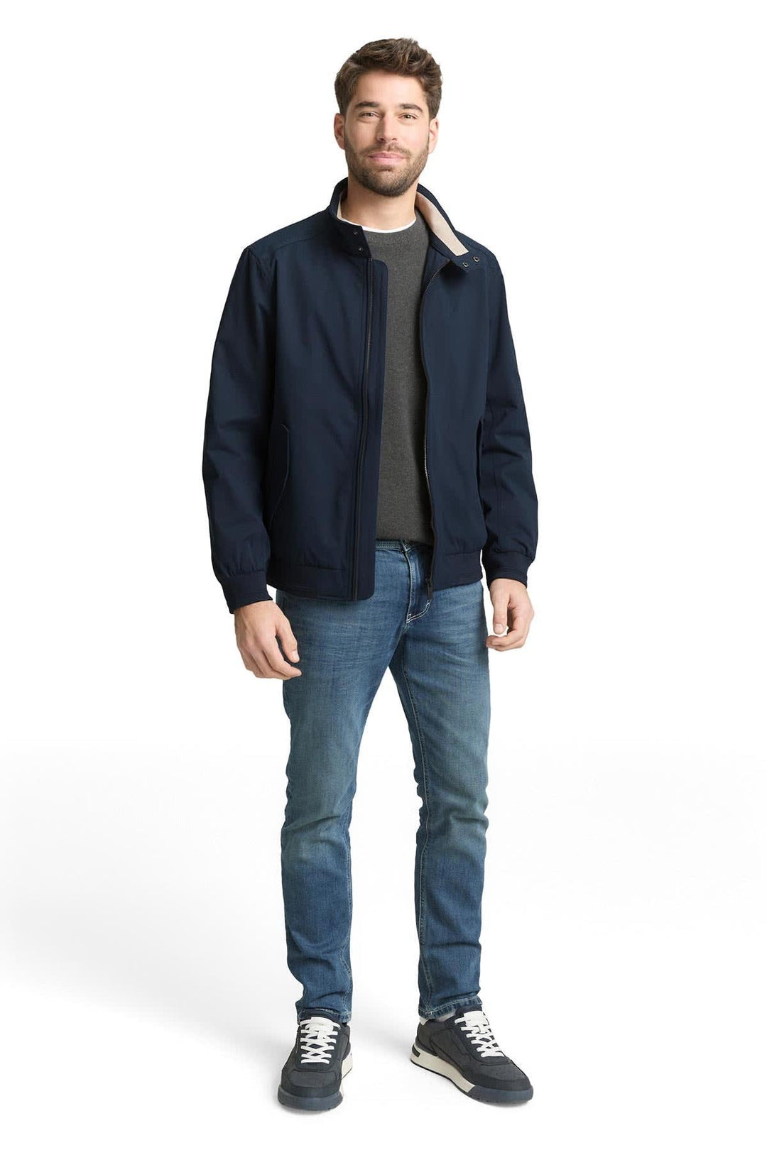 Side view of a black Tom Tailor men&